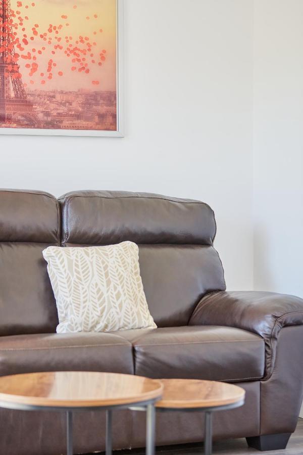Cosy,Modern And Relaxing 3 Bedroom House With Parking Manchester Zewnętrze zdjęcie