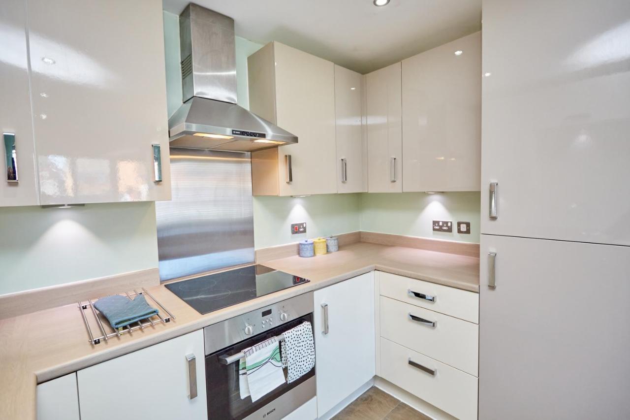 Cosy,Modern And Relaxing 3 Bedroom House With Parking Manchester Zewnętrze zdjęcie