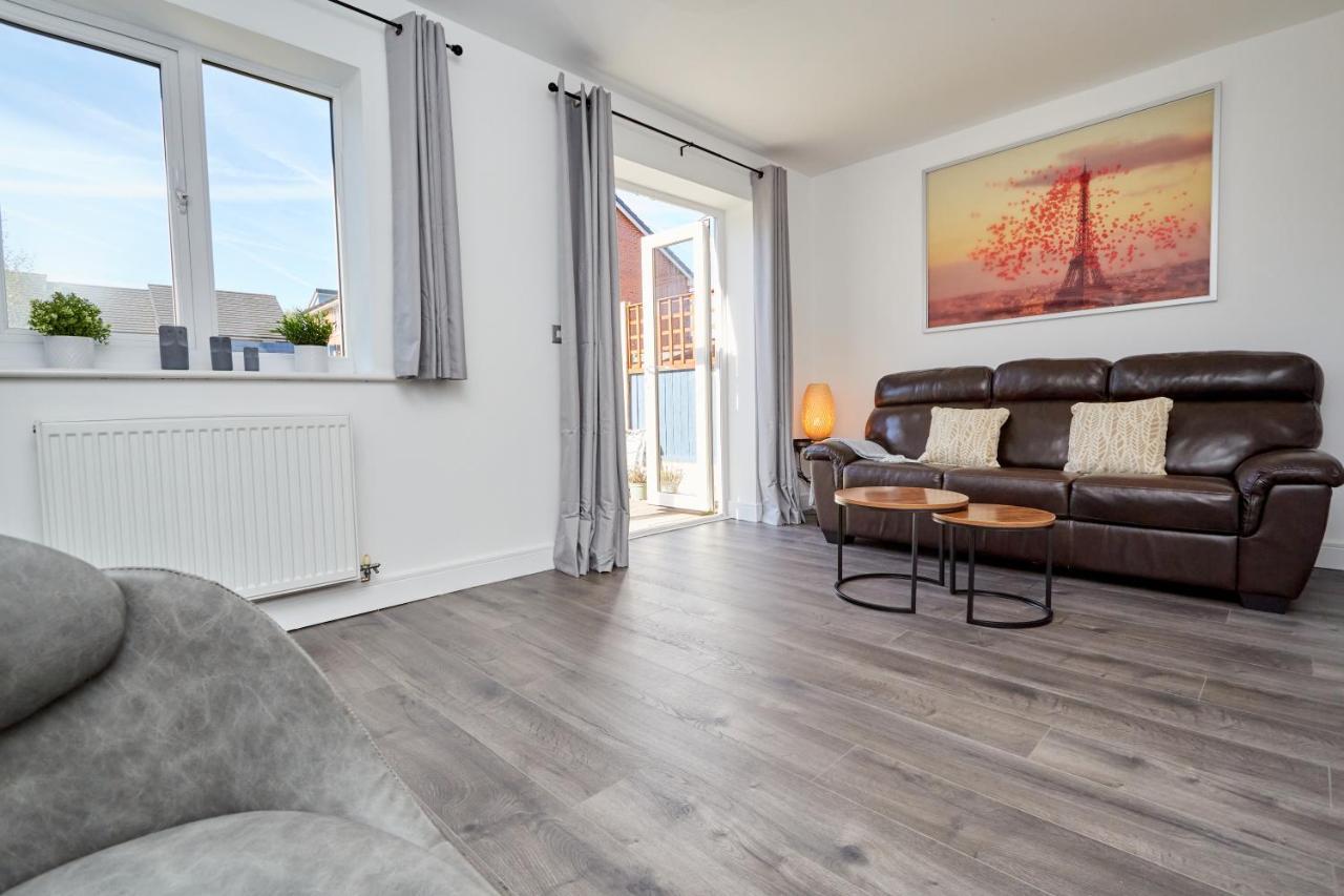 Cosy,Modern And Relaxing 3 Bedroom House With Parking Manchester Zewnętrze zdjęcie